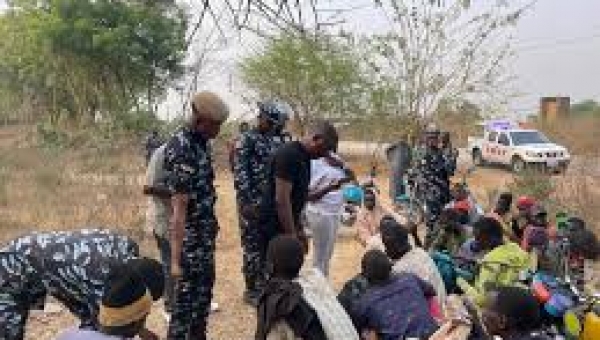 Ogun Police intercepts 20 youths in possession of dangerous weapons